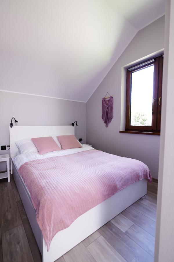 Dom Pod Jesionem Apartment Jaroszowice Bagian luar foto