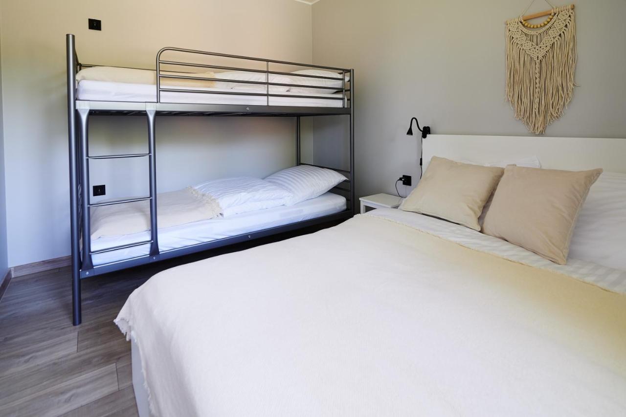 Dom Pod Jesionem Apartment Jaroszowice Bagian luar foto